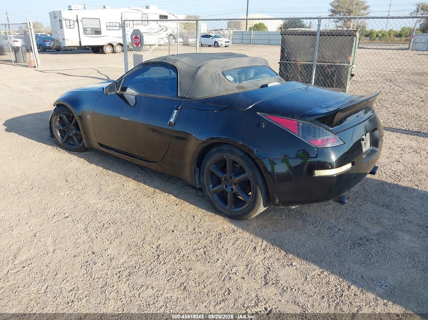 2005 NISSAN 350Z auction photo 3