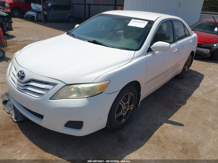 2010 Toyota Camry, Звичайний знос, IAAI, VIN 4T1BF3EK1AU573823 — фото 2