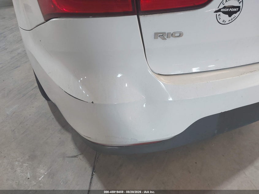 2016 KIA RIO auction photo 6