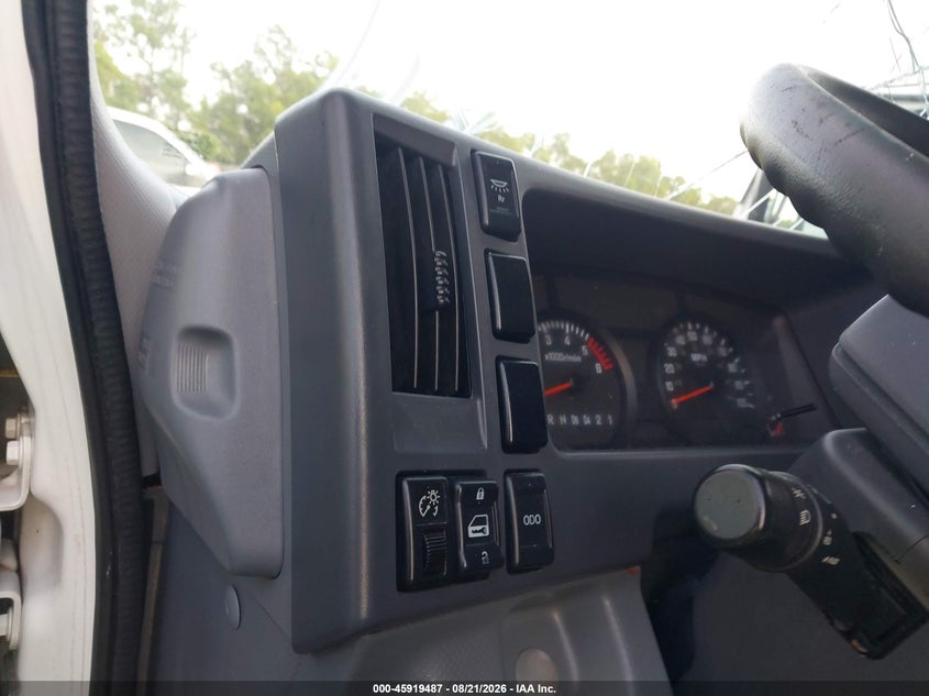 2021 ISUZU NPR HD N/A N/A