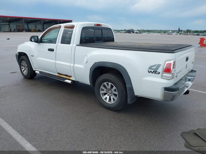 2006 MITSUBISHI RAIDER auction photo 3