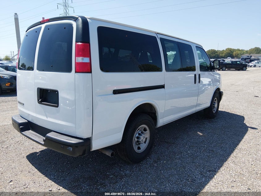2019 CHEVROLET EXPRESS 2500 auction photo 4