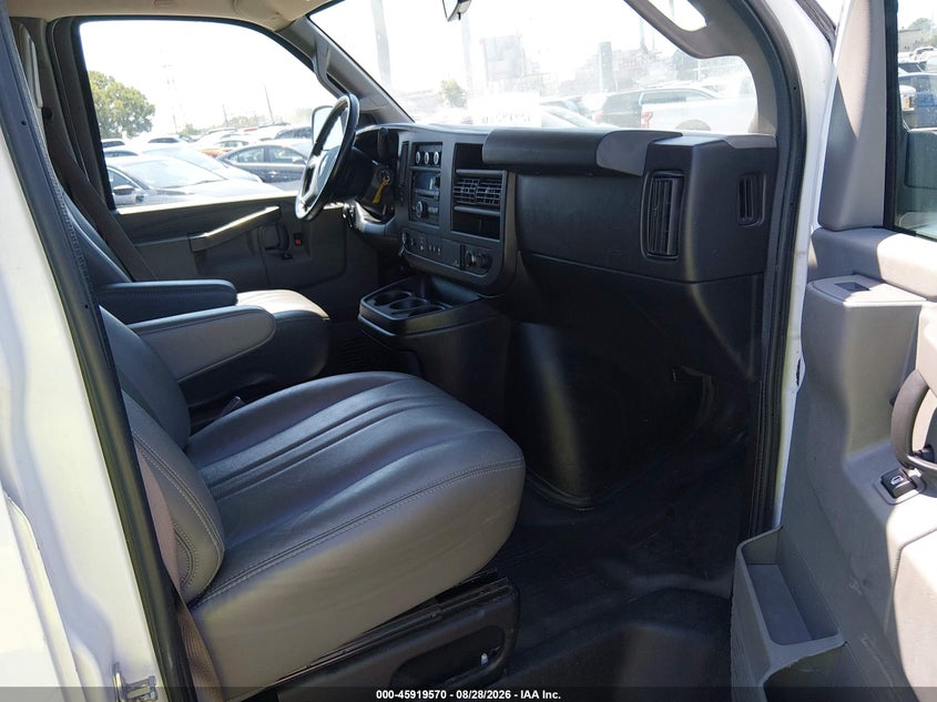 2019 CHEVROLET EXPRESS 2500 auction photo 5
