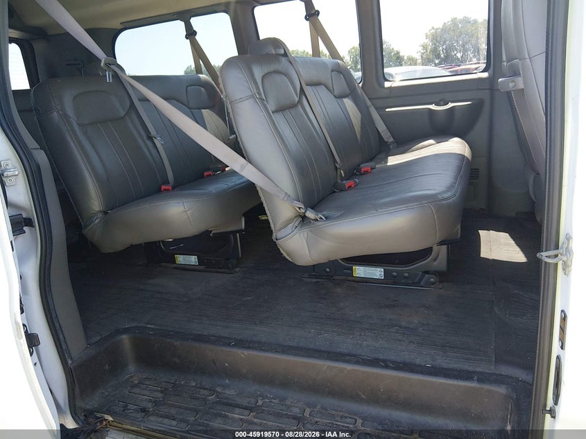 2019 CHEVROLET EXPRESS 2500 auction photo 8