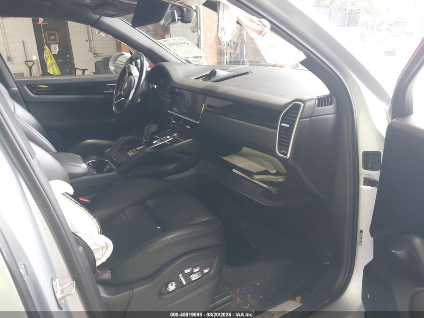 PORSCHE CAYENNE - zdjęcie 5
