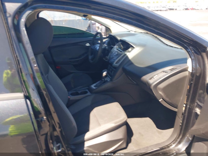 2013 FORD FOCUS auction photo 5