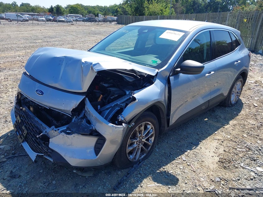 2022 Ford Escape, Front End, IAAI, VIN 1FMCU0G65NUB38608 — photo 2