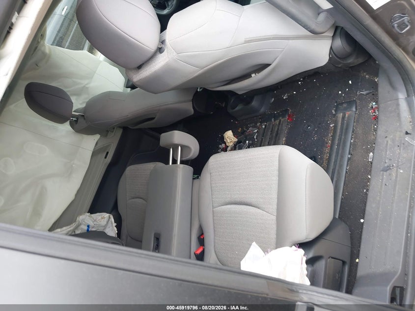 TOYOTA SIENNA - zdjęcie 8