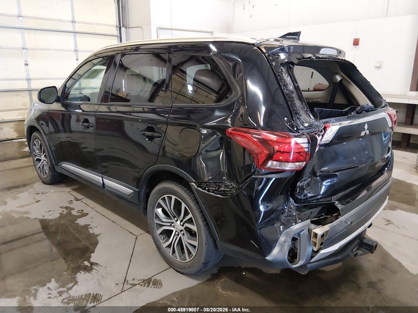 2017 MITSUBISHI OUTLANDER auction photo 3