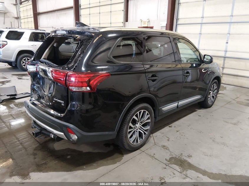 2017 MITSUBISHI OUTLANDER auction photo 4