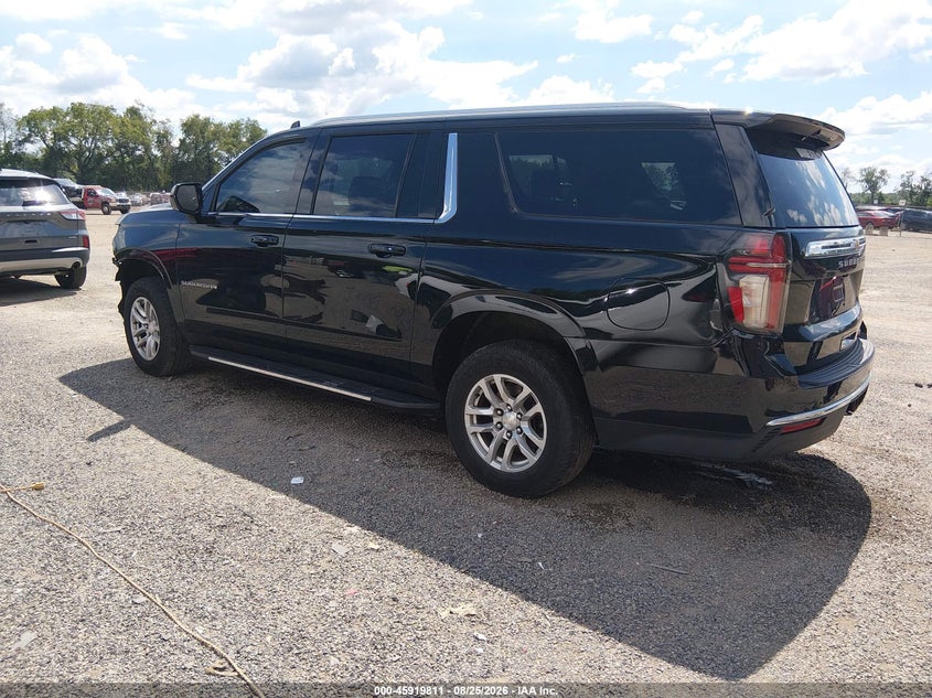 CHEVROLET SUBURBAN - zdjęcie 3
