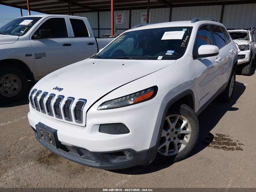 2015 Jeep Cherokee, Правый бок, IAAI, VIN 1C4PJMCB7FW692005 — фото 2