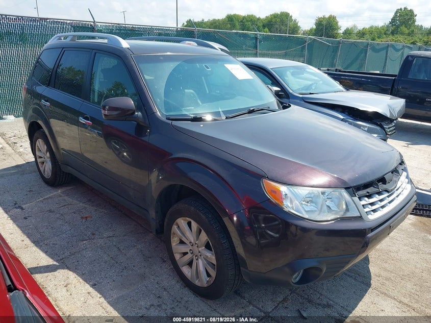 2013 SUBARU FORESTER auction photo 1