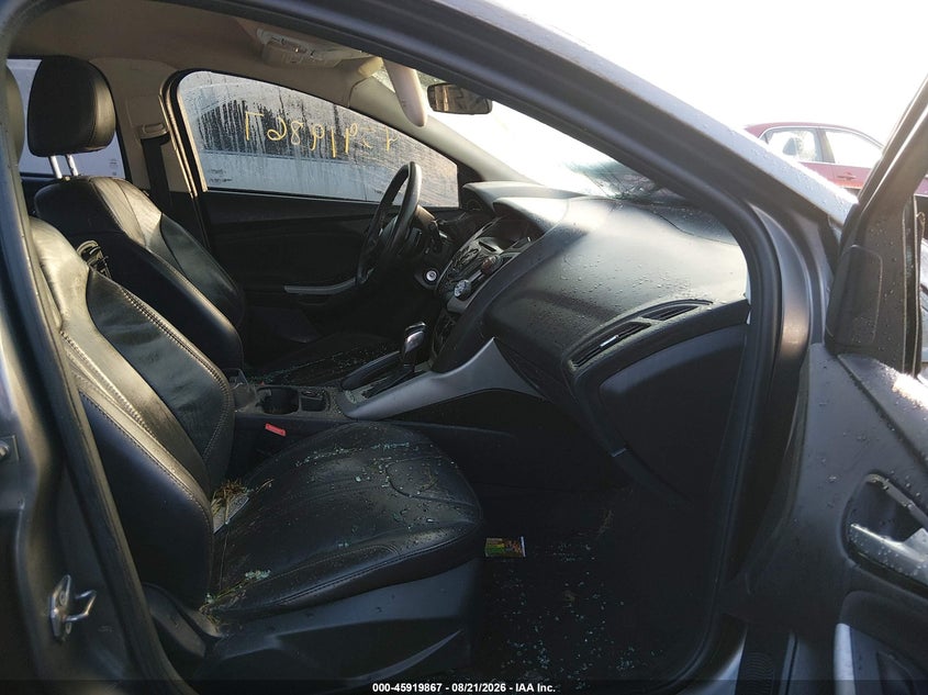 2013 FORD FOCUS auction photo 5
