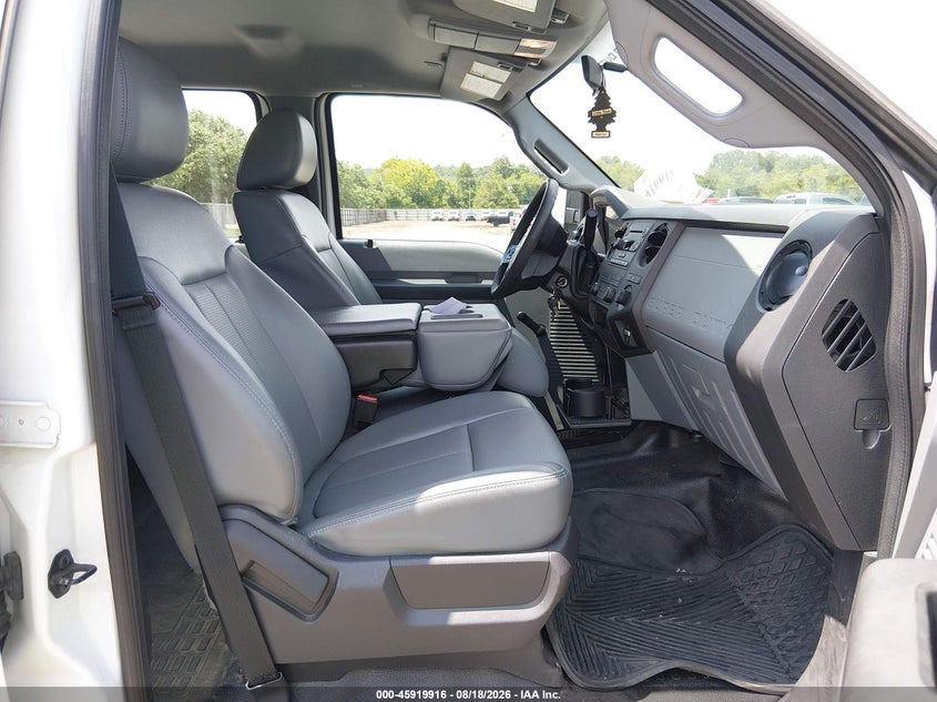 2016 FORD F-250 auction photo 5