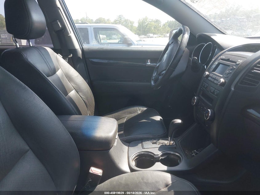 2011 KIA SORENTO auction photo 5