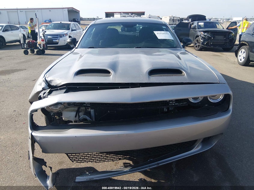 DODGE CHALLENGER - zdjęcie 12