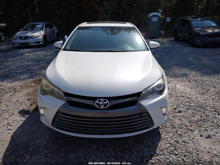 TOYOTA CAMRY - zdjęcie 13