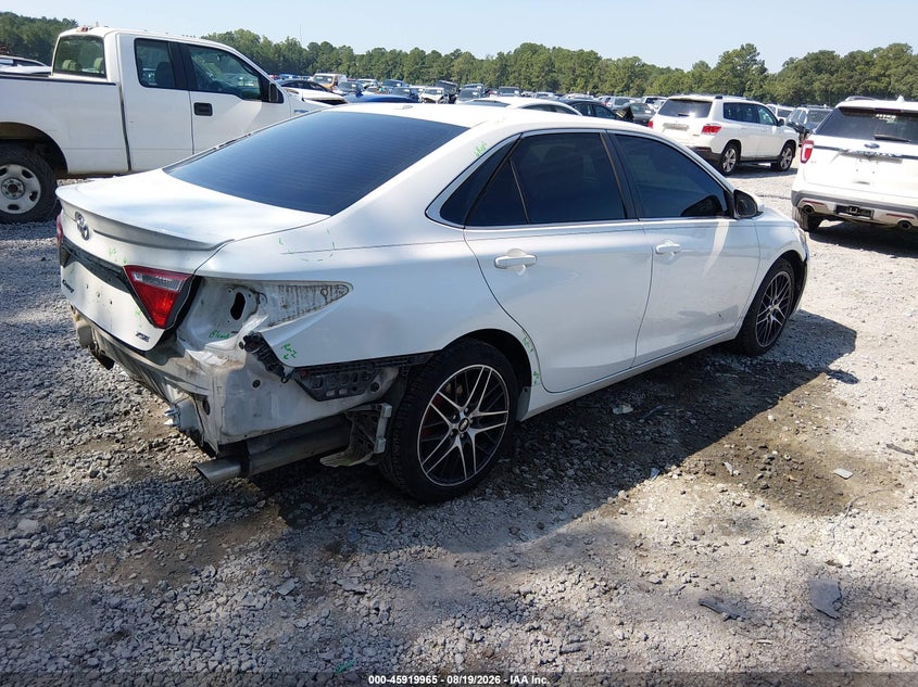 TOYOTA CAMRY - zdjęcie 4