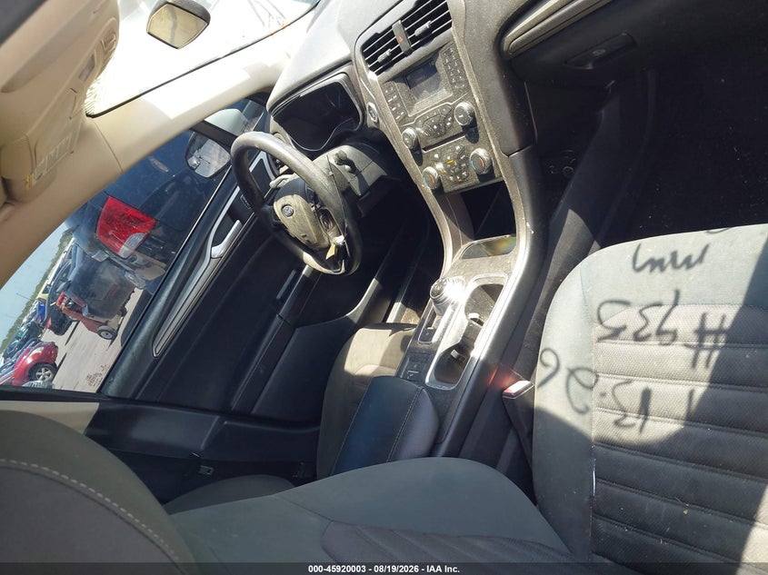 2017 FORD FUSION HYBRID auction photo 5