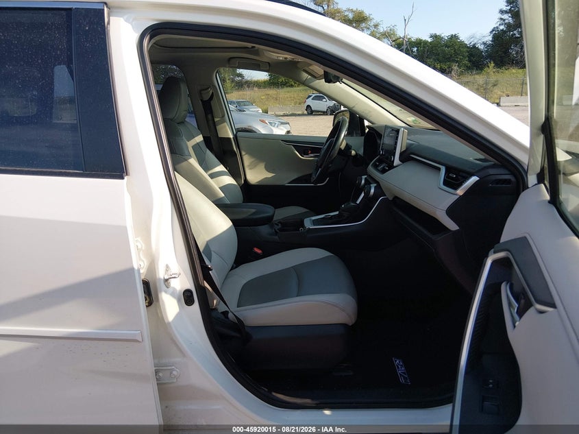 2019 TOYOTA RAV4 HYBRID auction photo 5