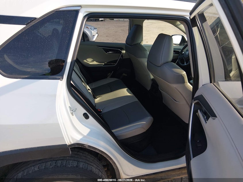 2019 TOYOTA RAV4 HYBRID auction photo 8