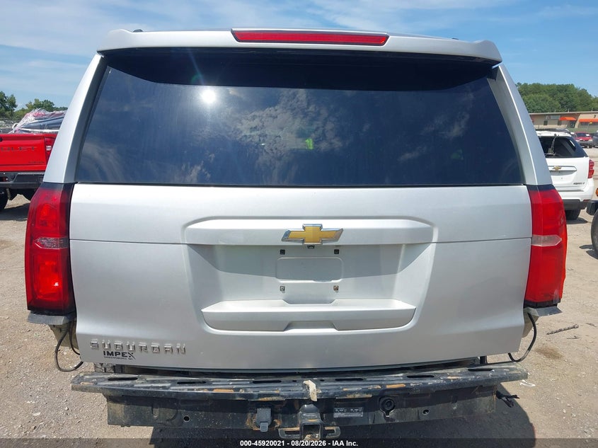 CHEVROLET SUBURBAN - zdjecie 17