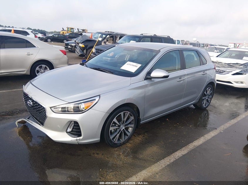 2020 HYUNDAI ELANTRA GT auction photo 2