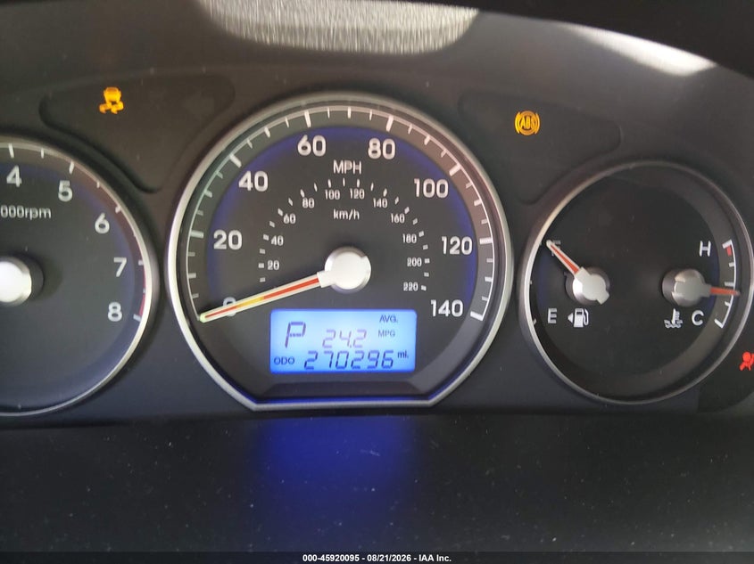 HYUNDAI SANTA FE 2011 VIN 5XYZK3AB2BG090395