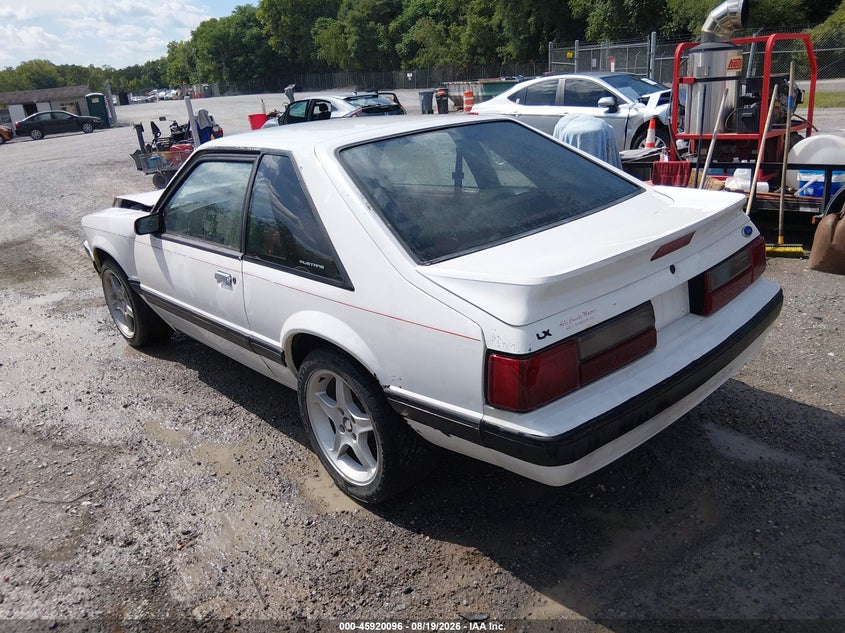 1991 FORD MUSTANG auction photo 3