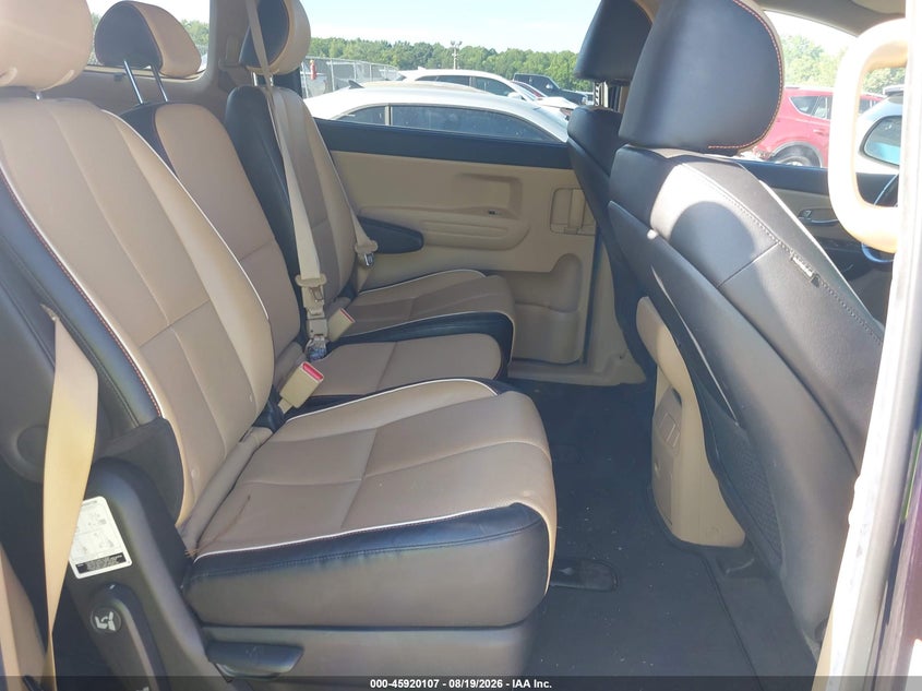 2021 KIA SEDONA auction photo 8
