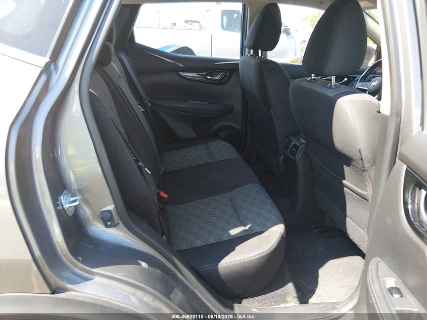 2018 NISSAN ROGUE SPORT auction photo 8