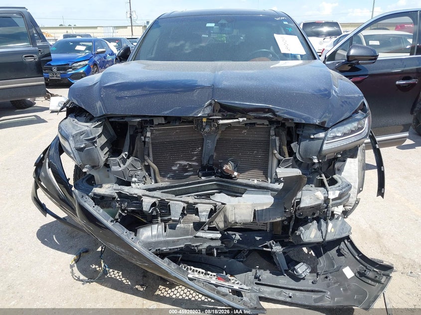 2019 LINCOLN NAUTILUS auction photo 6