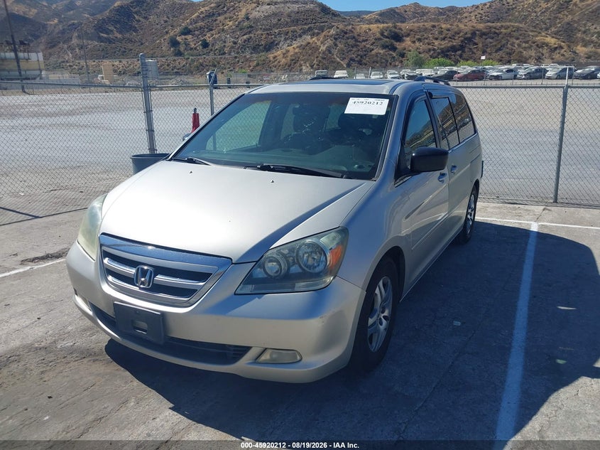 2006 Honda Odyssey, Удар ззаду, IAAI, VIN 5FNRI38756B458760 — фото 2
