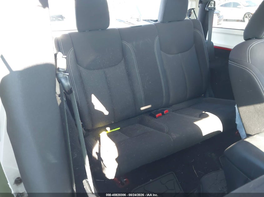 2014 JEEP WRANGLER auction photo 8