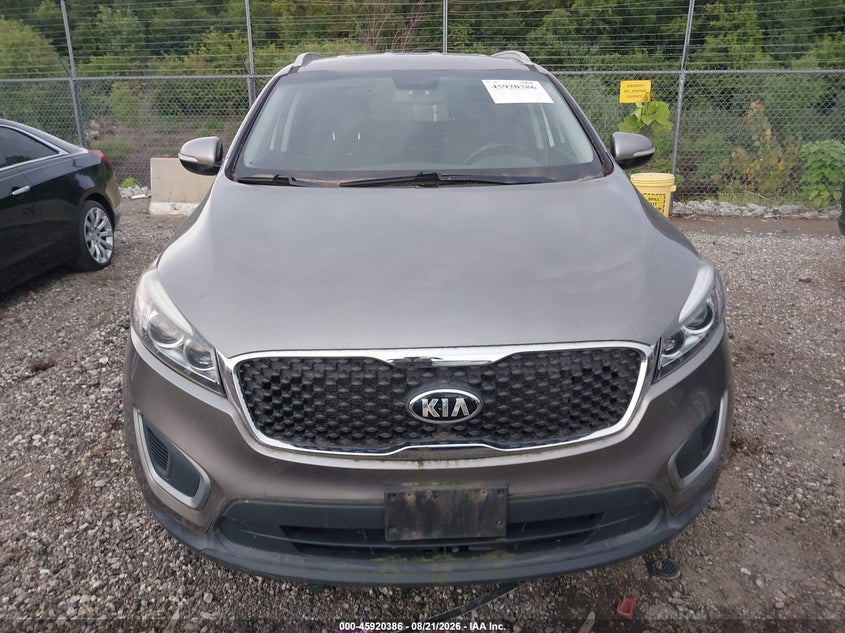 2016 KIA SORENTO auction photo 6