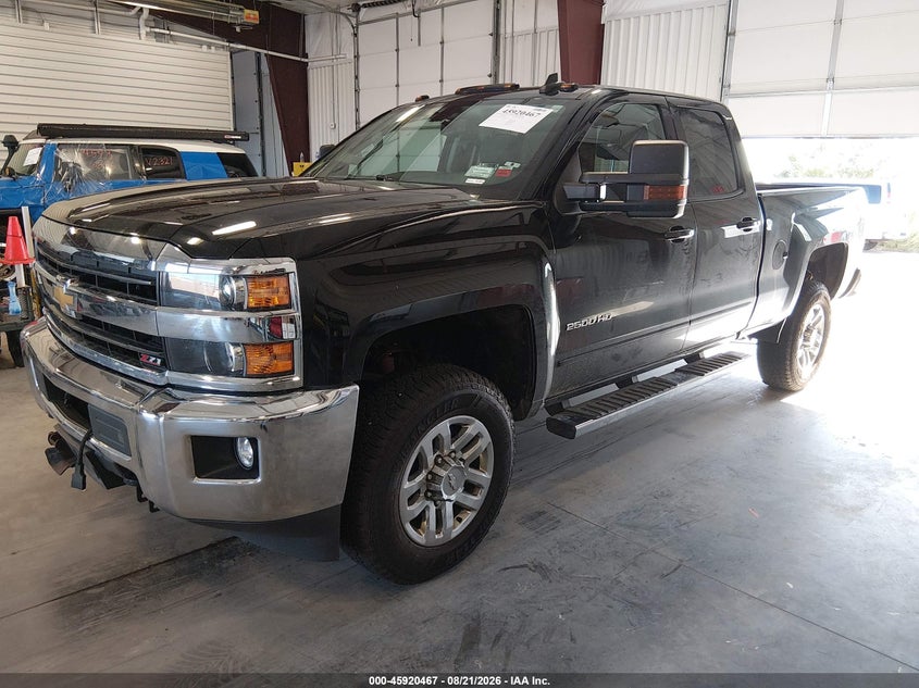 2019 Chevrolet Silverado, Град, IAAI, VIN 2GC2KSEG4K1146784 — фото 2
