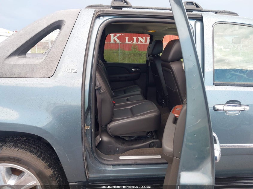 2009 CHEVROLET AVALANCHE 1500 auction photo 8