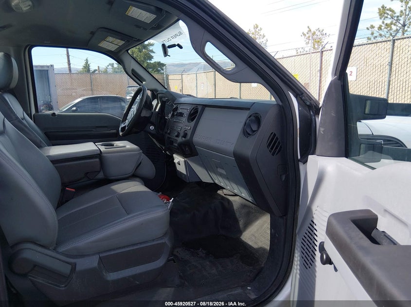 2015 FORD F-350 CHASSIS auction photo 5