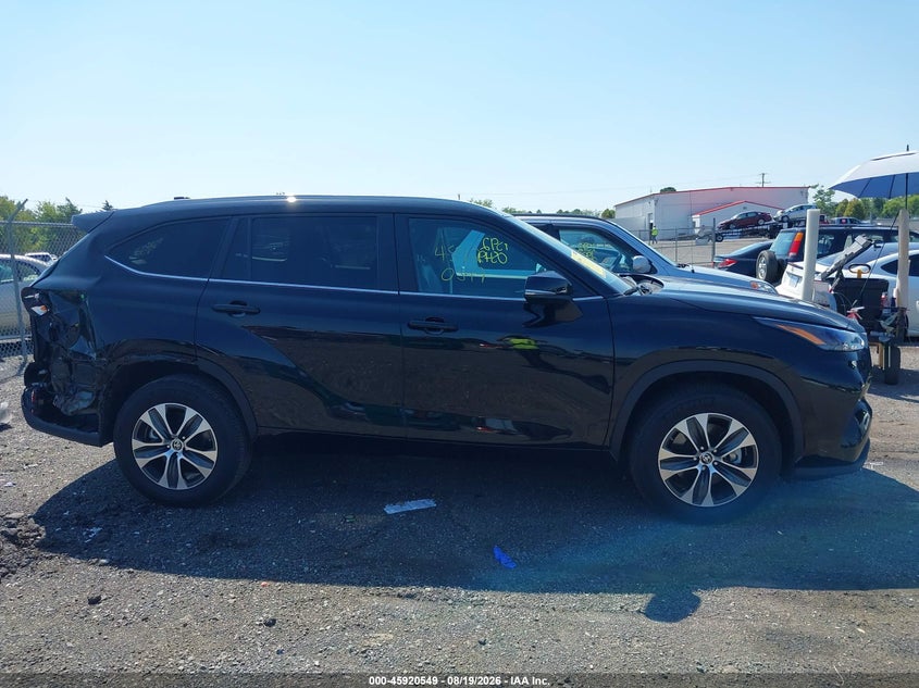 TOYOTA HIGHLANDER - zdjęcie 14