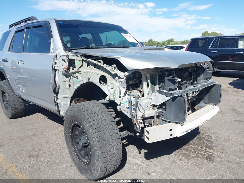 2010 TOYOTA 4RUNNER auction photo 6
