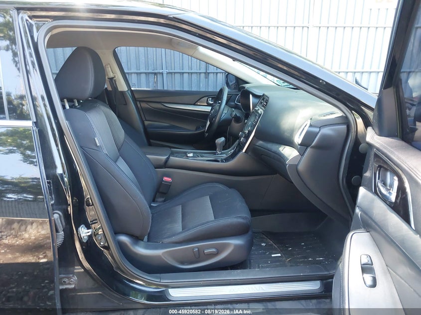 2016 NISSAN MAXIMA auction photo 5