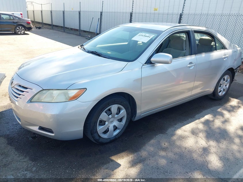 2007 Toyota Camry, Удар ззаду, IAAI, VIN 4T1BE46K07U124827 — фото 2