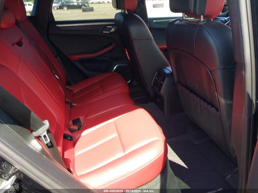 2018 PORSCHE MACAN auction photo 8