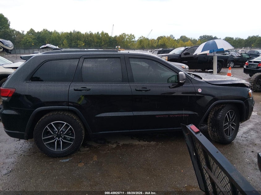 JEEP GRAND CHEROKEE - zdjęcie 13