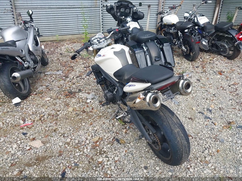 2008 TRIUMPH MOTORCYCLE STREET TRIPLE auction photo 3