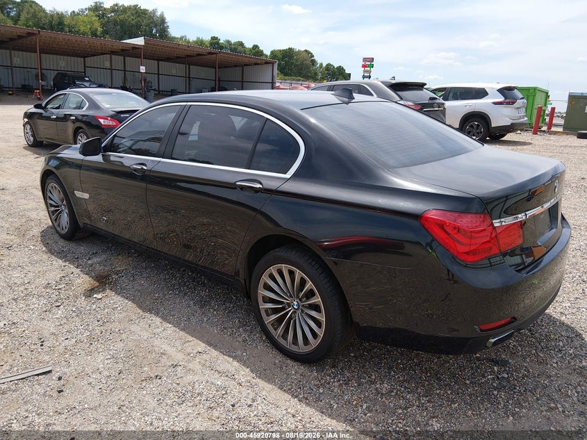 2012 BMW 740LI — zdjęcie 3