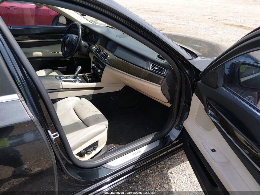 2012 BMW 740LI — zdjęcie 5
