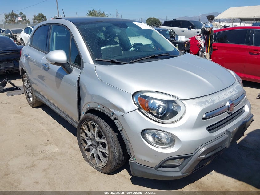 2016 FIAT 500X auction photo 1