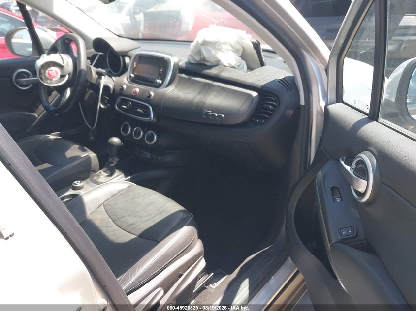 2016 FIAT 500X auction photo 5